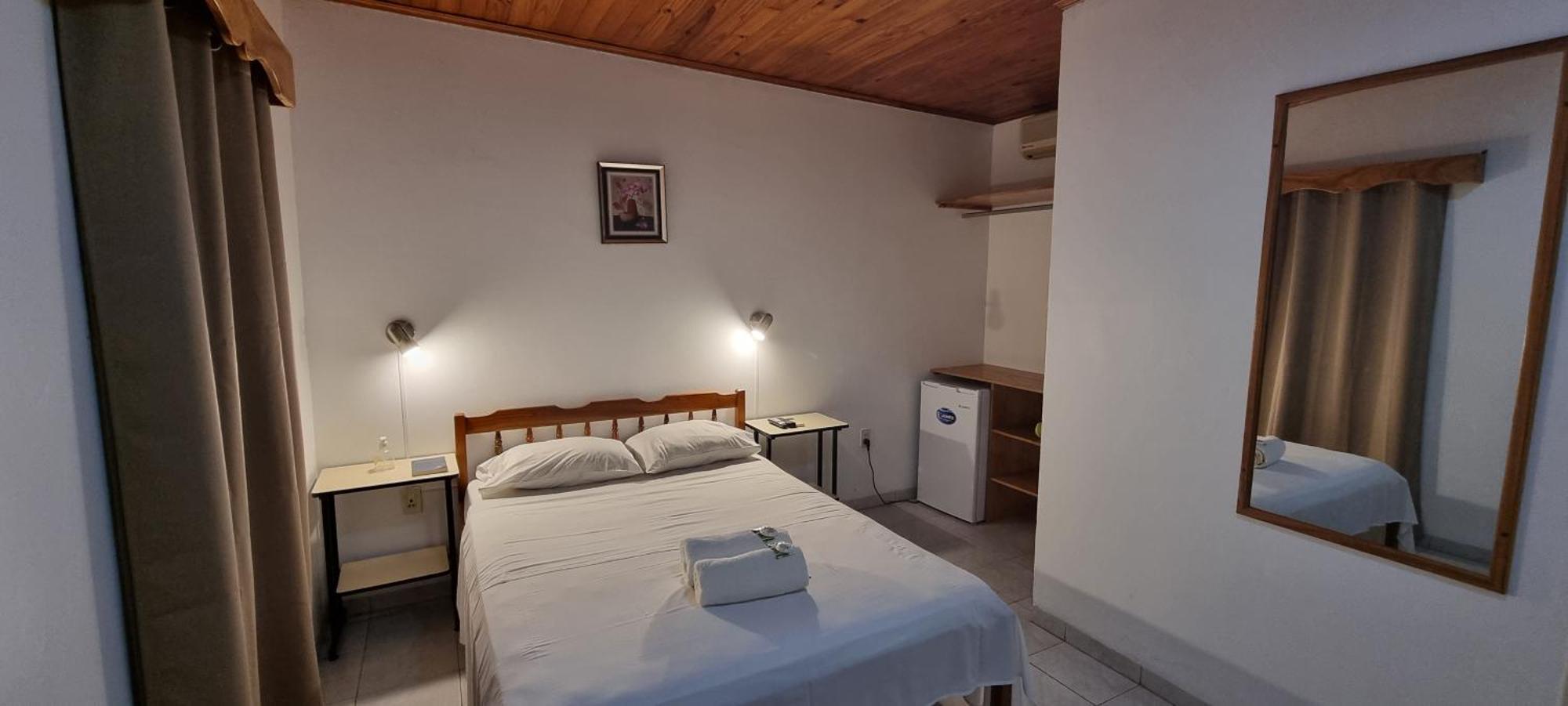 Hotel Golondrina Filadelfia Exterior photo